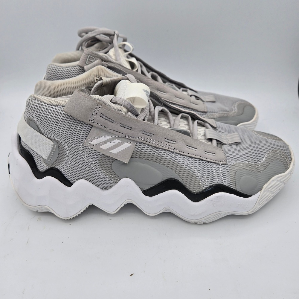 Adidas Trae Young 2.0 Basketball Shoes Mens Size 11 Gray White Athletic Sneakers